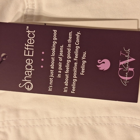 q Gloria Vanderbilt Solid White Stretch Shape Effect Capris Size 12 - Picture 8 of 10